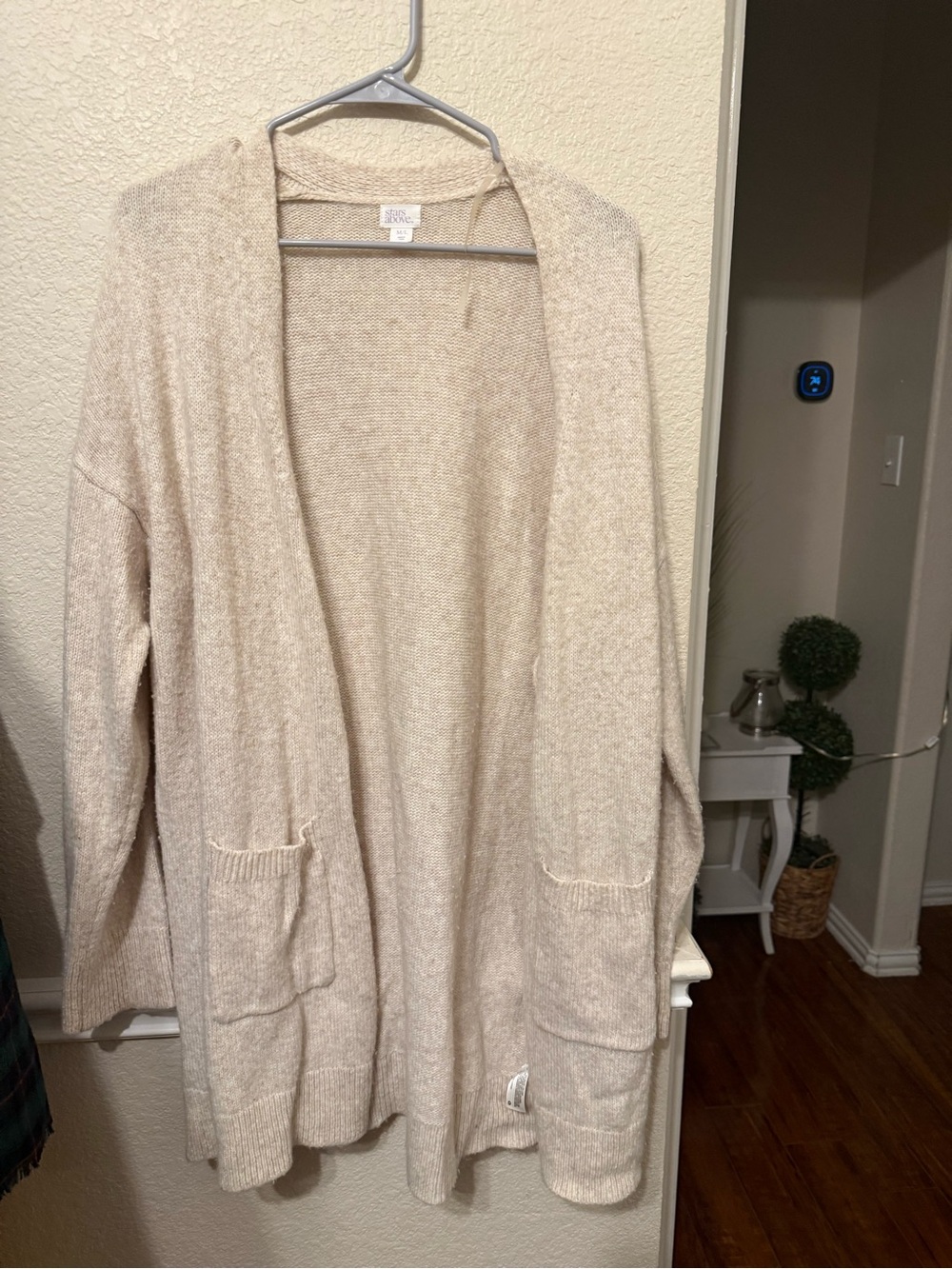 Cozy Open-Front Women's Cardigan Sweater - Cream stars above M/L